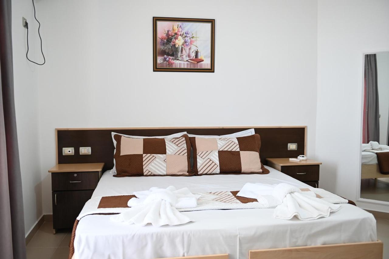 Vila Oxinn Kryemëdhej المظهر الخارجي الصورة