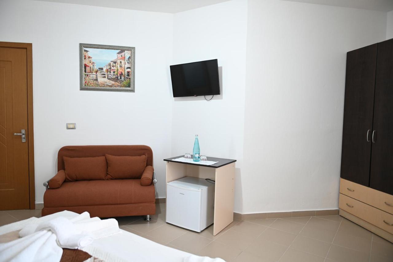 Vila Oxinn Kryemëdhej المظهر الخارجي الصورة